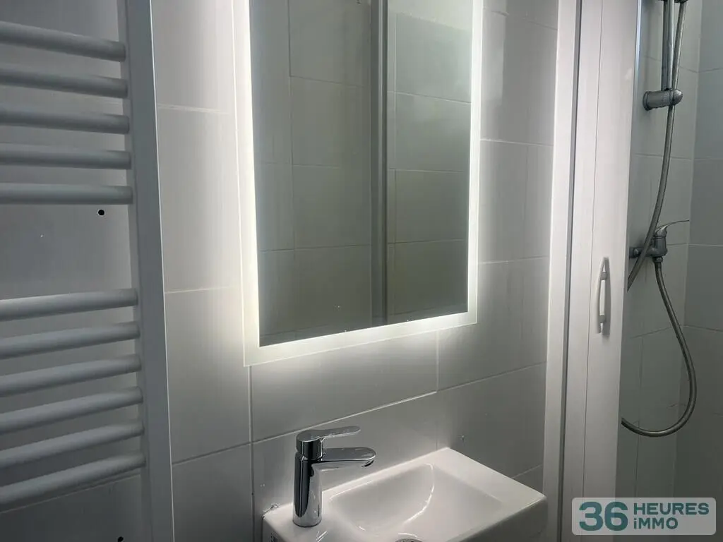 Appartement a vendre aux encheres en ligne Bagnolet 93170 Seine-Saint-Denis 93 55 m2 3 pièces 291165 euros 66018/2025/12/9 004