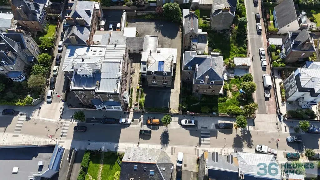 Maison a vendre aux encheres en ligne Dinard 35800 Ille-et-Vilaine 35 317 m2 9 pièces 1381500 euros Maison centre Dinard 004