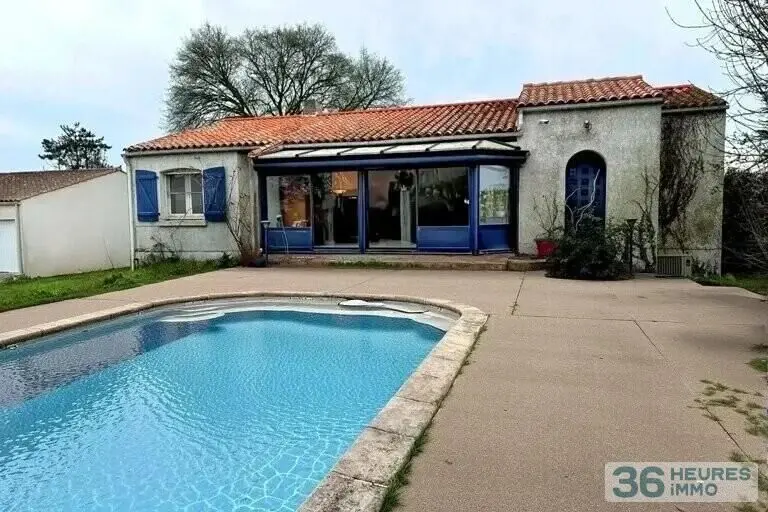 Maison a vendre aux encheres en ligne Sainte-Soulle 17220 Charente-Maritime 17 130 m2 5 pièces 185000 euros ASS-260310-152746 002