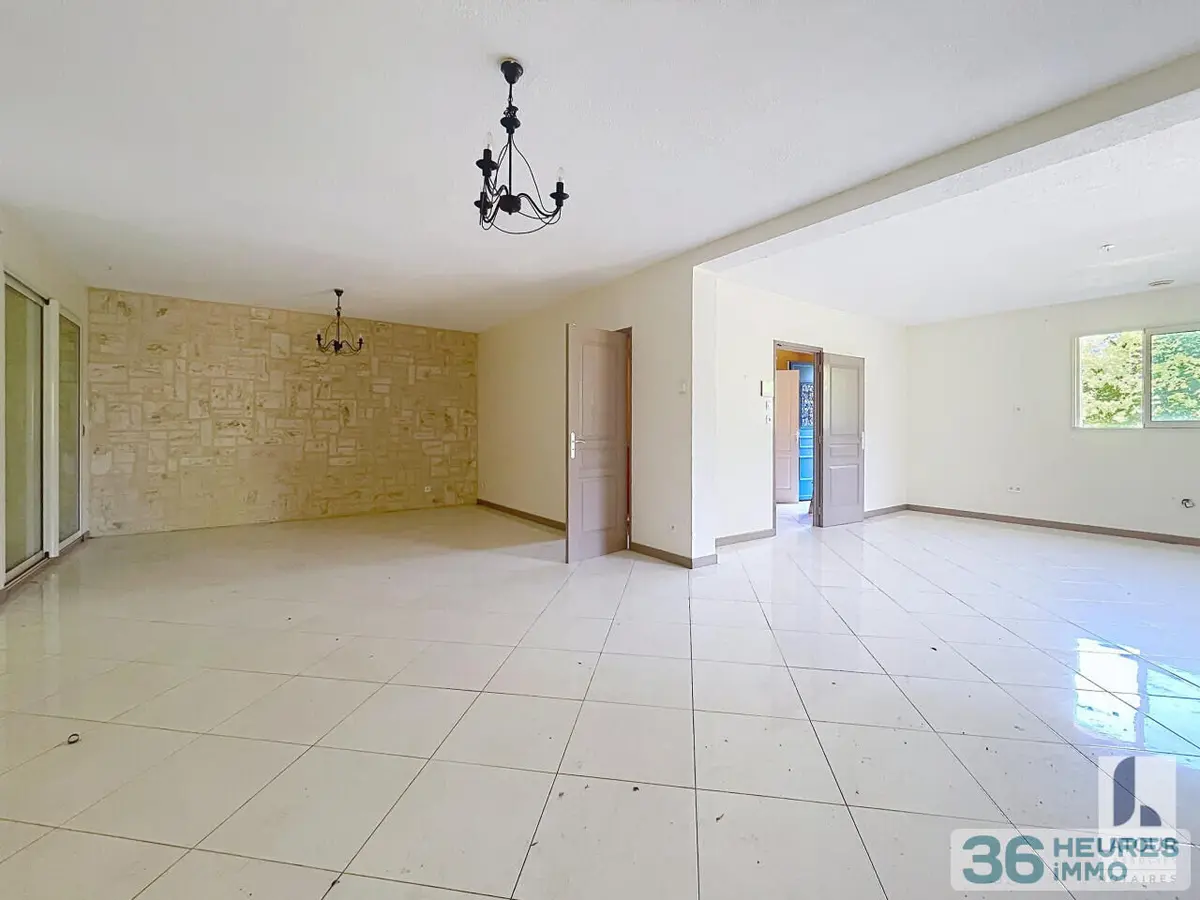 Maison a vendre aux encheres en ligne Lubersac 19210 Corrèze 19 150 m2 5 pièces 110000 euros 36H - LUBERSAC 002