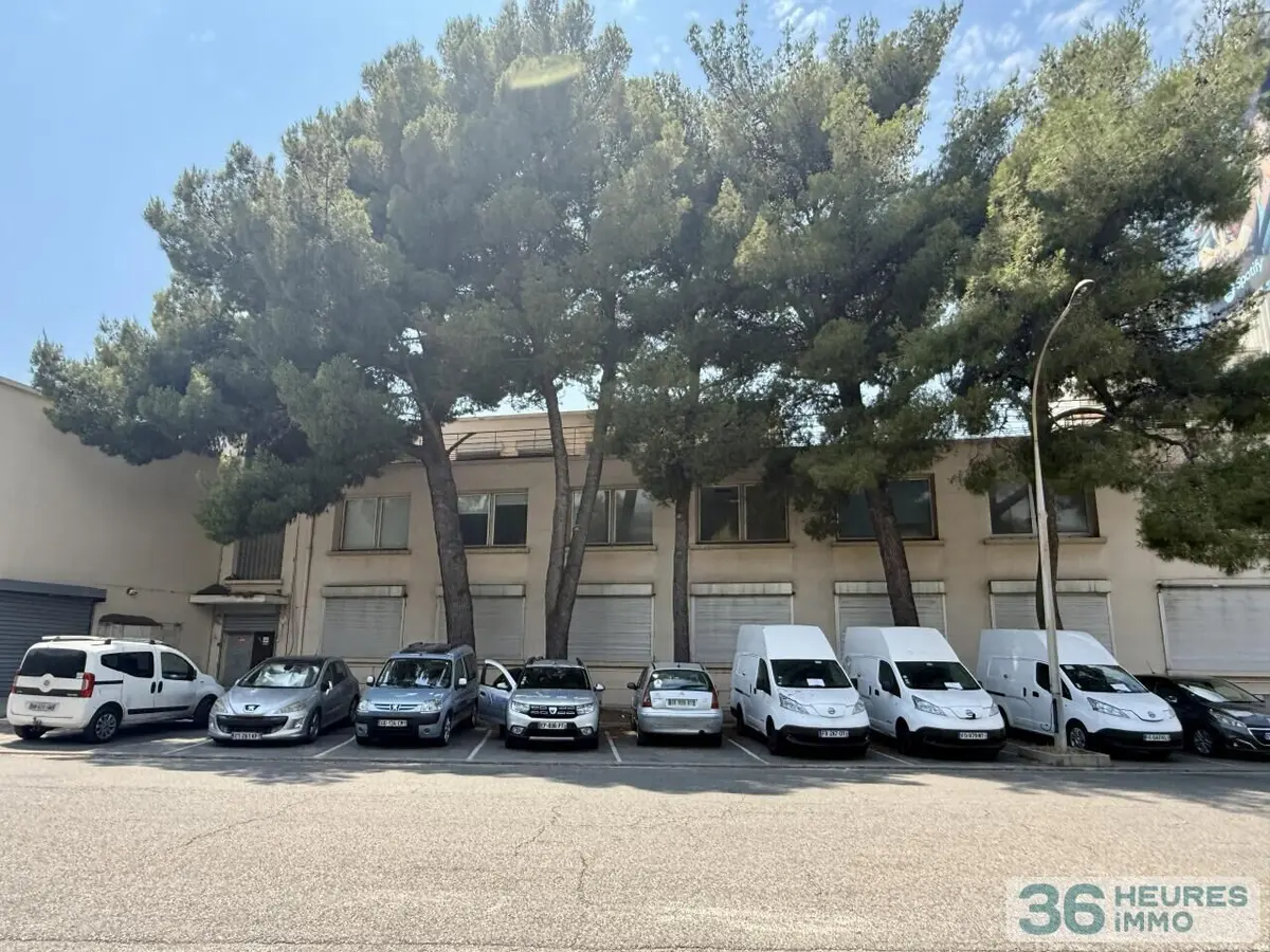 Immeuble de rapport a vendre aux encheres en ligne Marseille 16e Arrondissement 13016 Bouches-du-Rhône 13 1300 m2 1100000 euros 10521/46 002