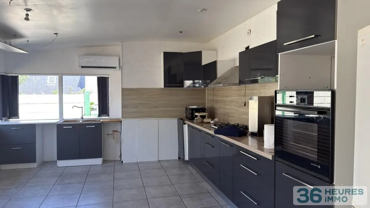 Maison a vendre aux encheres en ligne Collorec 29530 Finistère 29 170 m2 6 pièces 71175 euros MAISON de bourg 002
