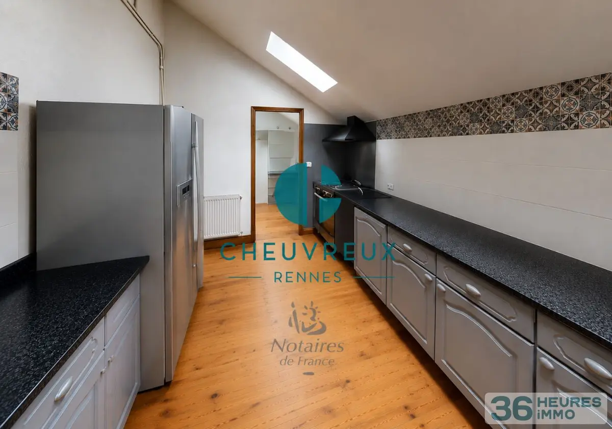Maison a vendre aux encheres en ligne Maël-Carhaix 22340 Côtes-d'Armor 22 113 m2 5 pièces 145000 euros CHEUVREUX MC1 002