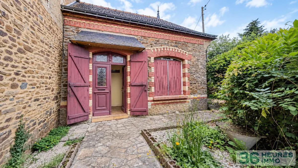 Maison a vendre aux encheres en ligne Guilliers 56490 Morbihan 56 53 m2 6 pièces 41000 euros CHEUVREUX/77 002