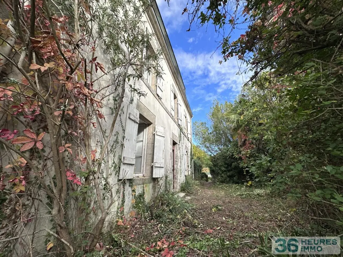 Maison a vendre aux encheres en ligne Loctudy 29750 Finistère 29 148 m2 9 pièces 159820 euros 29005-66 002