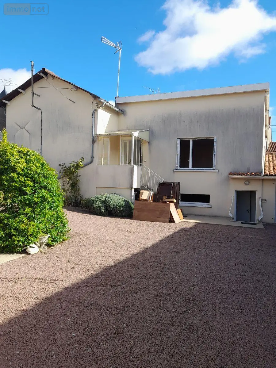 Maison en vente Saint-Jean-de-Sauves (86330)