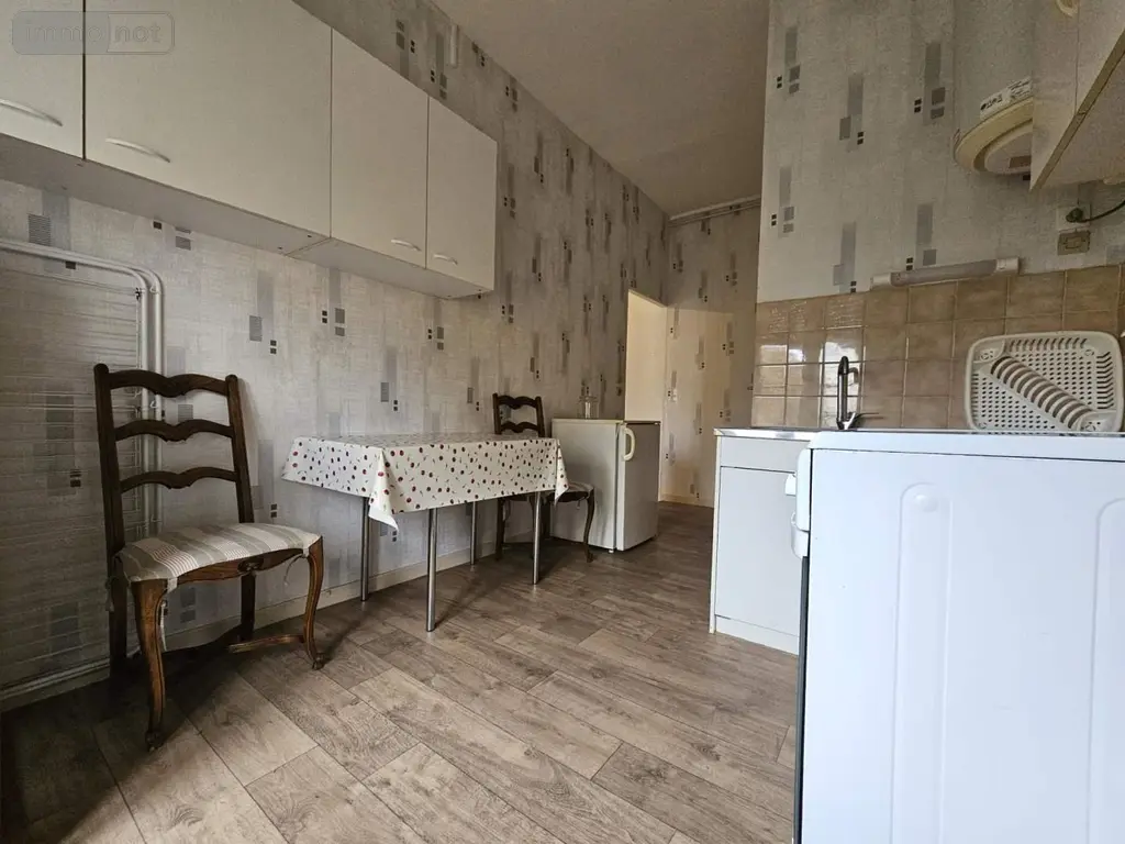 Location appartement Mâcon 71000 Saône-et-Loire 71 29 m2 1 pièce 430 euros 008/2341 002