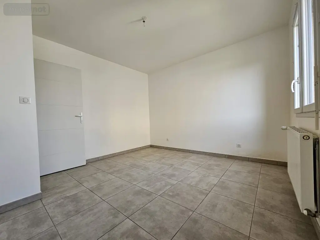 Location appartement Sancé 71000 Saône-et-Loire 71 84 m2 3 pièces 800 euros 008/2347 004
