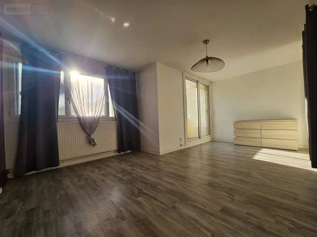 Location appartement Mâcon 71000 Saône-et-Loire 71 49 m2 2 pièces 600 euros 008/2369 003