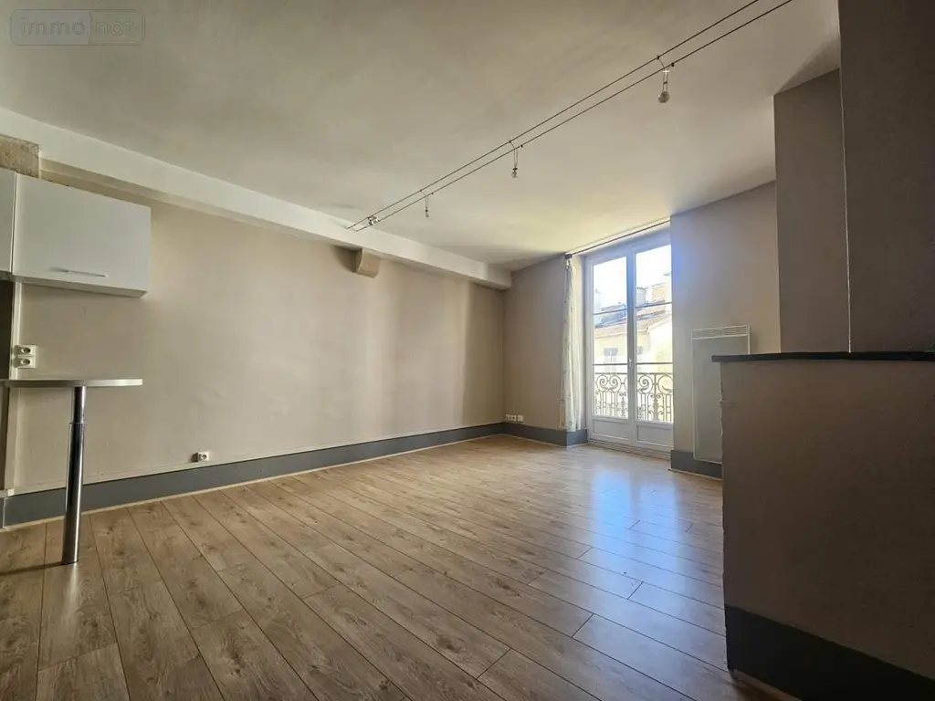 Location appartement Mâcon 71000 Saône-et-Loire 71 44 m2 2 pièces 695 euros 008/2381 004
