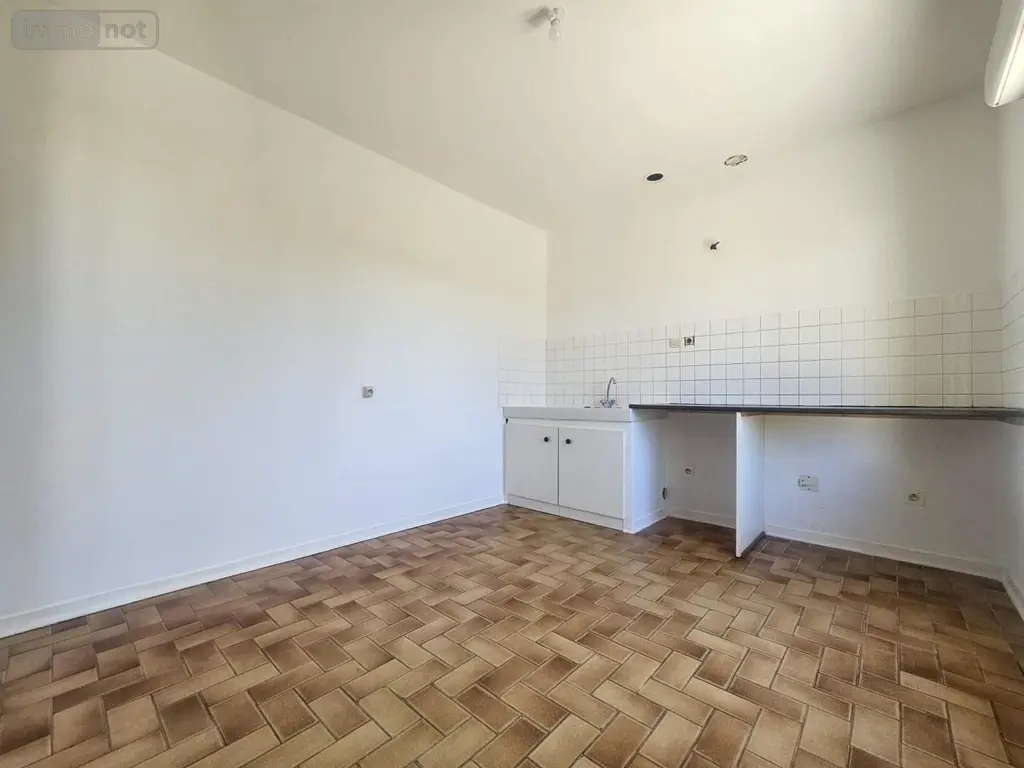 Location maison Bâgé-Dommartin 01380 Ain 01 80 m2 4 pièces 850 euros 008/2391 003
