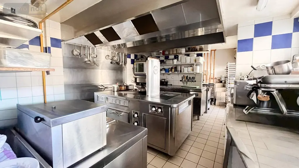 Fonds et murs commerciaux a vendre Gap 05000 Hautes-Alpes 05 108 m2 3 pièces 702000 euros DOR/PAST 011