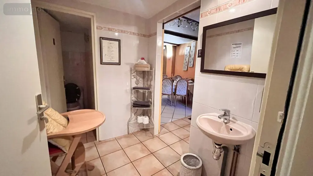 Fonds et murs commerciaux a vendre Gap 05000 Hautes-Alpes 05 108 m2 3 pièces 702000 euros DOR/PAST 013