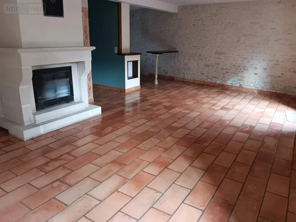 Maison a vendre Saintes 17100 Charente-Maritime 17 500 m2 22 pièces 415000 euros 021/2026 006