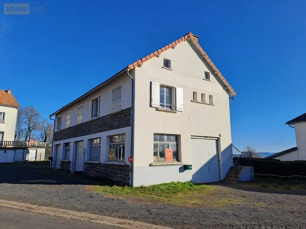 Immeuble de rapport a vendre Paulhac 15430 Cantal 15 113 m2 6 pièces 96000 euros 044/1081 003