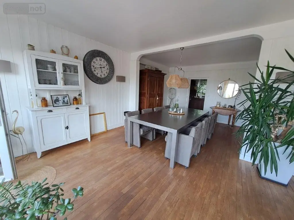 Maison a vendre Saint-Flour 15100 Cantal 15 321 m2 8 pièces 499000 euros 044/1114 012
