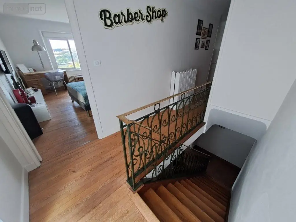 Maison a vendre Saint-Flour 15100 Cantal 15 321 m2 8 pièces 499000 euros 044/1114 022