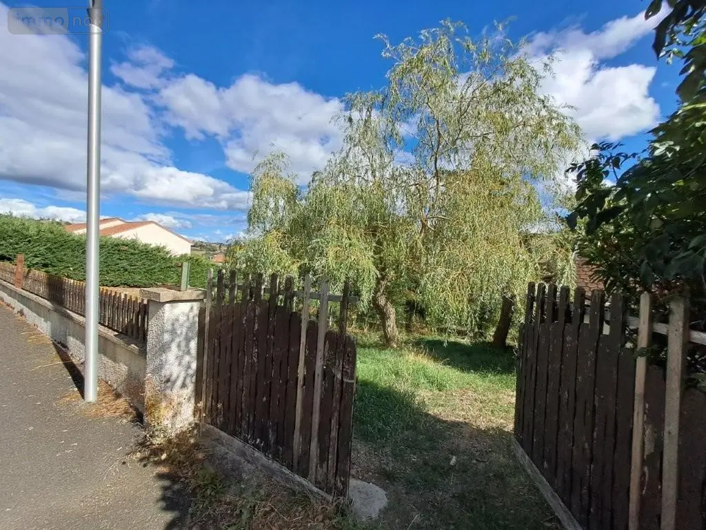 Terrain a batir a vendre Saint-Flour 15100 Cantal 15 1563 m2 49100 euros 044/1115 007