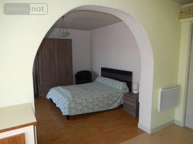 Immeuble de rapport a vendre Saint-Flour 15100 Cantal 15 373 m2 14 pièces 477000 euros 044/1134 012