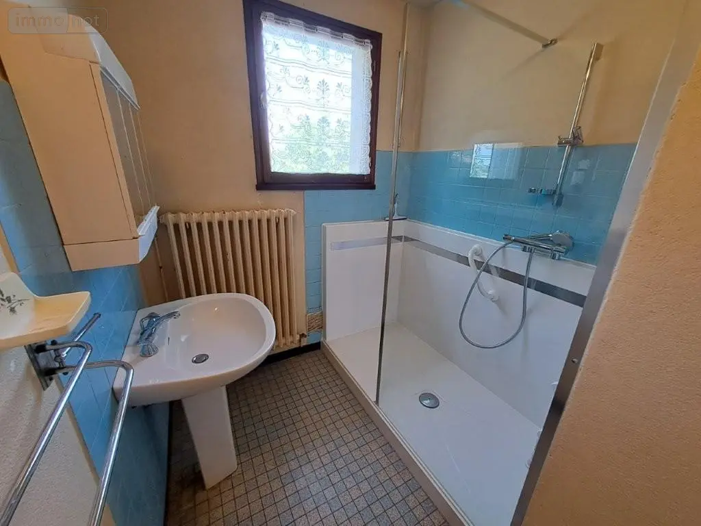 Maison a vendre Villedieu 15100 Cantal 15 119 m2 7 pièces 111900 euros 044/1140 011