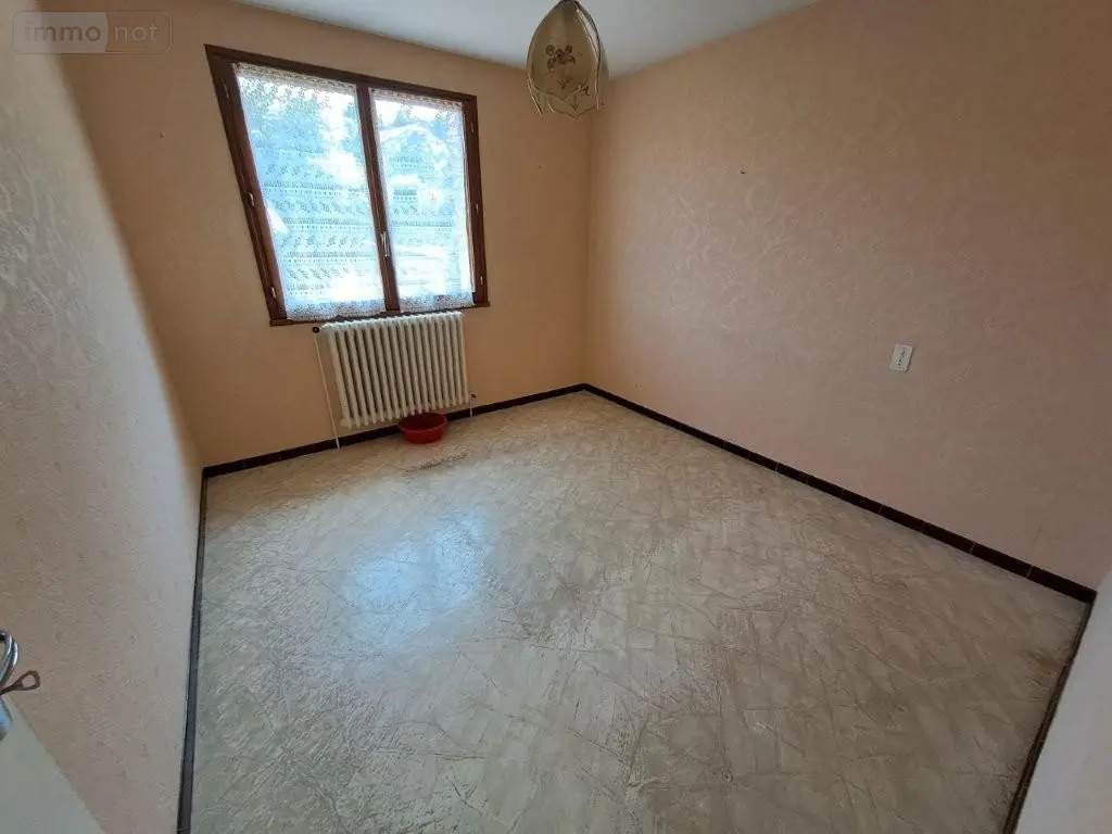 Maison a vendre Villedieu 15100 Cantal 15 119 m2 7 pièces 111900 euros 044/1140 013