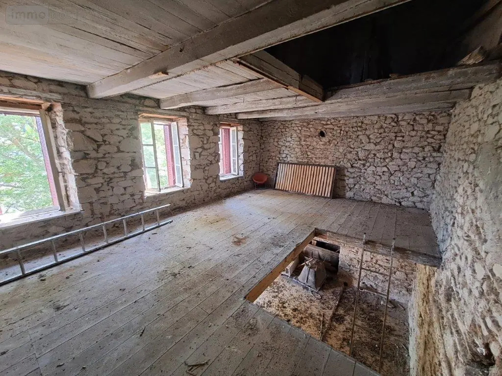 Maison a vendre Saint-Flour 15100 Cantal 15 105 m2 3 pièces 84800 euros 044/1151 004