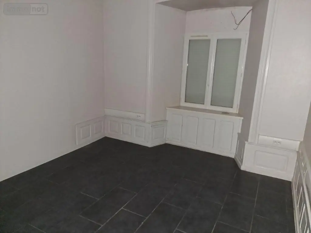 Immeuble de rapport a vendre Saint-Flour 15100 Cantal 15 261 m2 147340 euros 044/1153 008