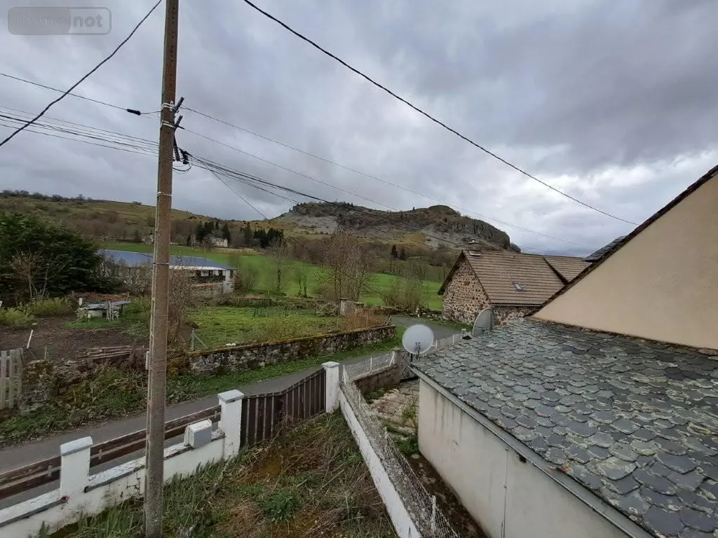 Maison a vendre Dienne 15300 Cantal 15 101 m2 5 pièces 59900 euros 044/1220 007