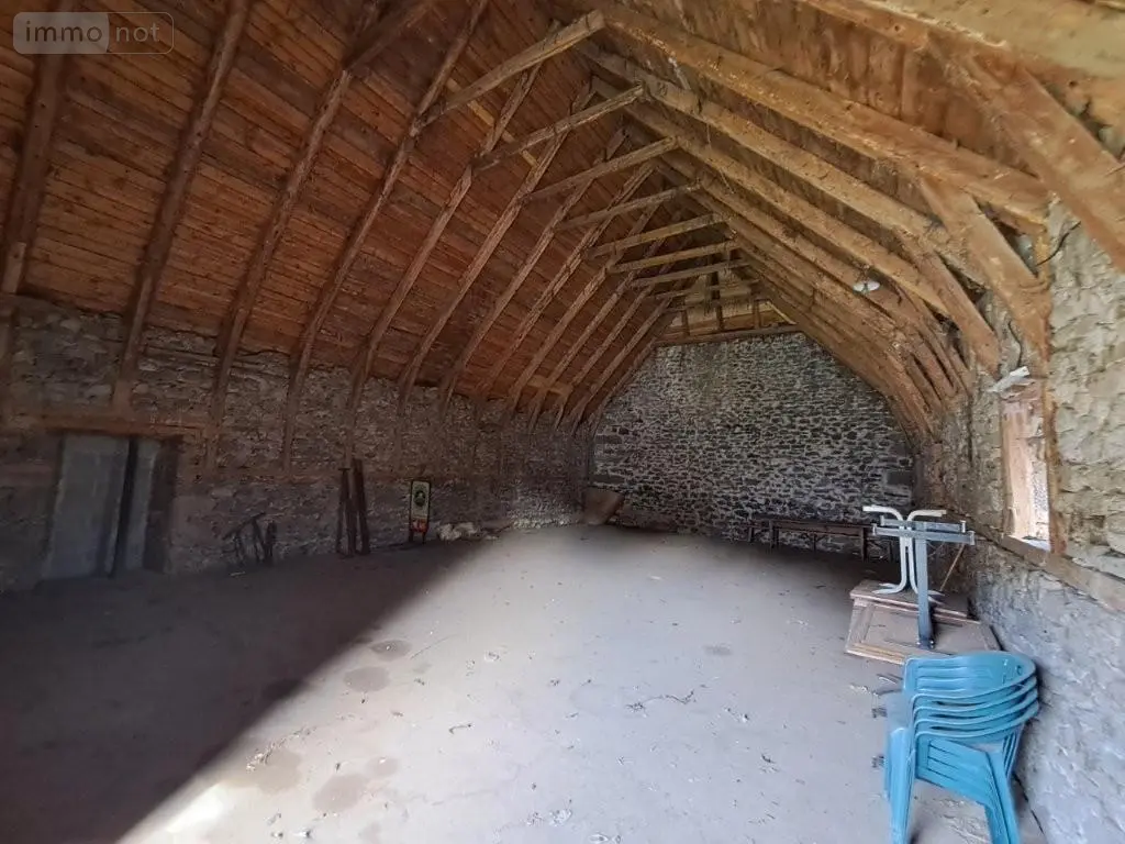 Fonds et murs commerciaux a vendre Les Ternes 15100 Cantal 15 235 m2 4 pièces 84800 euros 044/1237 004