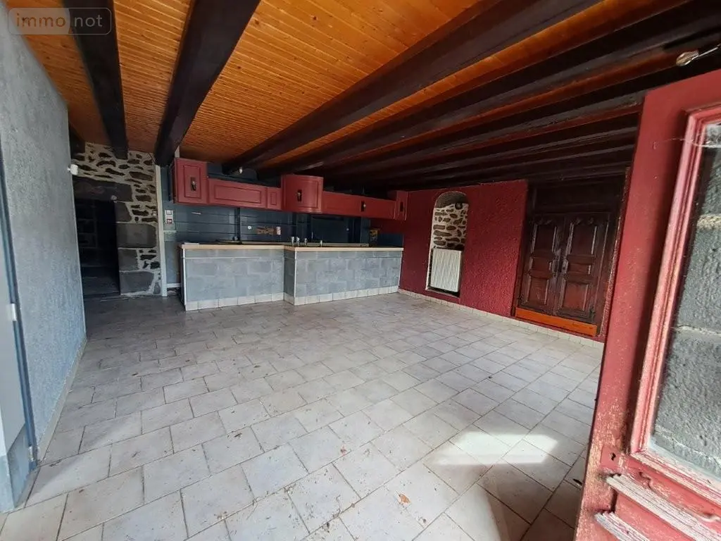 Fonds et murs commerciaux a vendre Les Ternes 15100 Cantal 15 235 m2 4 pièces 84800 euros 044/1237 006