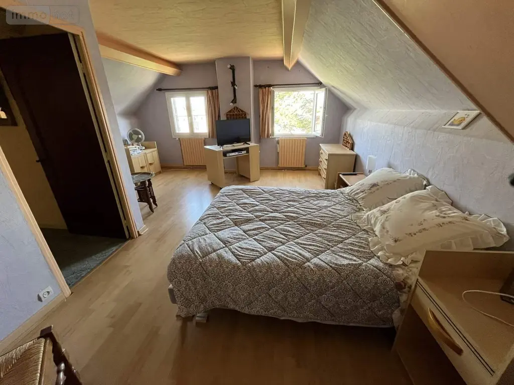 Maison a vendre Saint-Flour 15100 Cantal 15 189 m2 8 pièces 292800 euros 044/1246 012