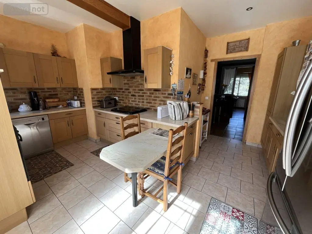 Maison a vendre Saint-Flour 15100 Cantal 15 189 m2 8 pièces 292800 euros 044/1246 007