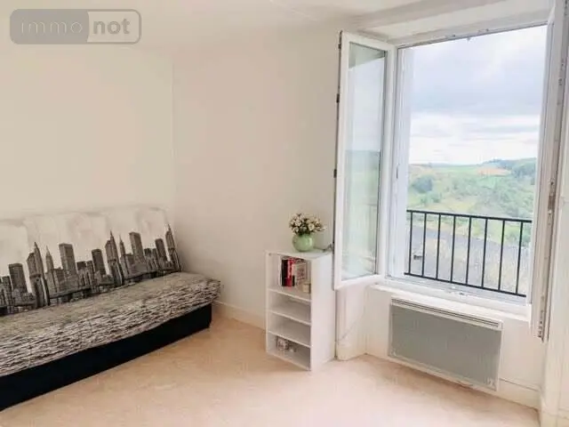 Immeuble de rapport a vendre Saint-Flour 15100 Cantal 15 190 m2 11 pièces 371000 euros 044/1247 002