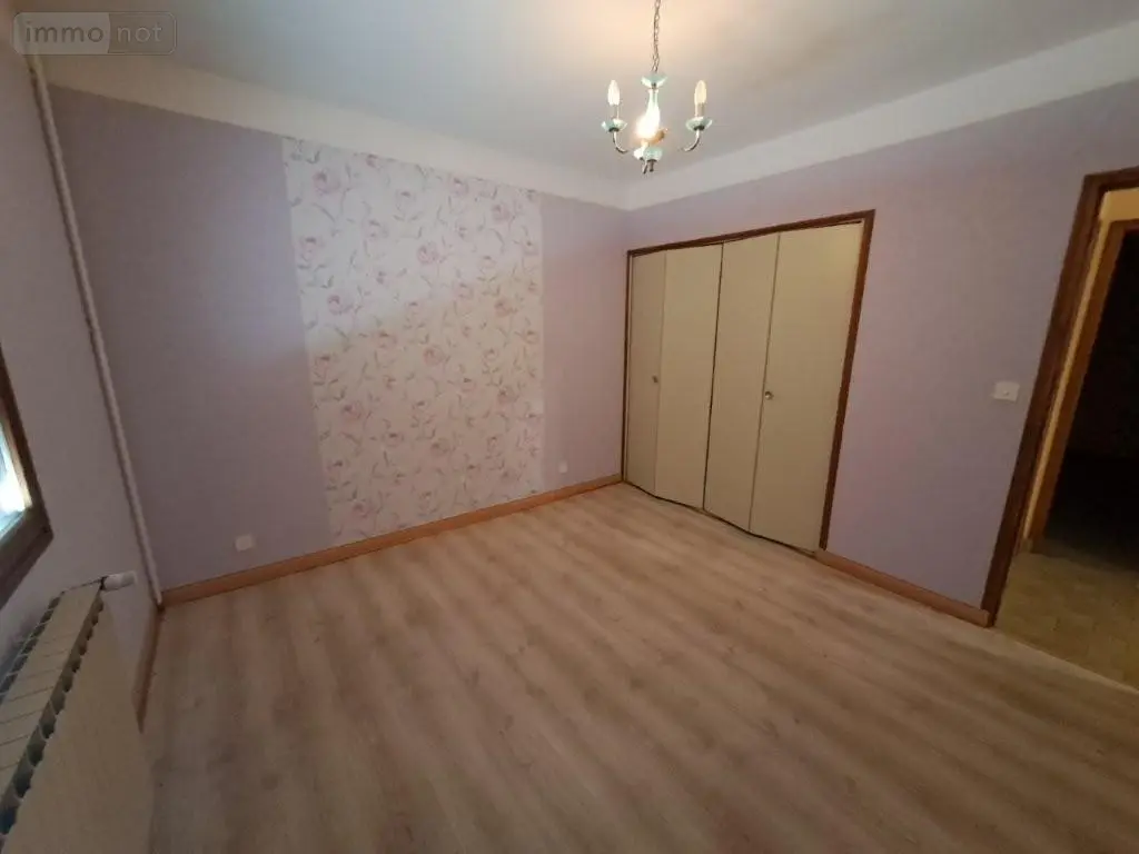 Maison a vendre Roffiac 15100 Cantal 15 190 m2 9 pièces 265000 euros 044/1248 013