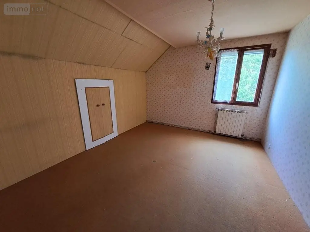 Maison a vendre Roffiac 15100 Cantal 15 190 m2 9 pièces 265000 euros 044/1248 017