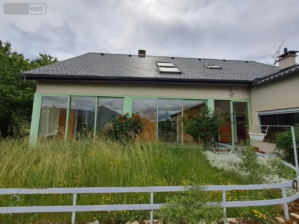 Maison a vendre Roffiac 15100 Cantal 15 190 m2 9 pièces 265000 euros 044/1248 019
