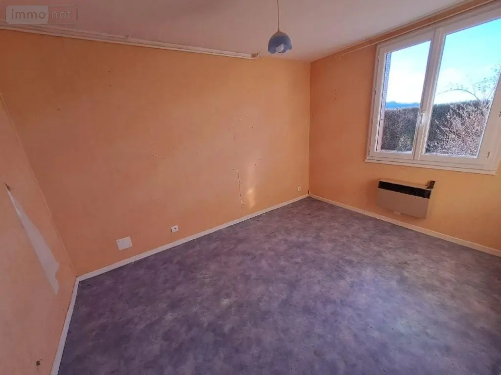 Maison a vendre Riom-ès-Montagnes 15400 Cantal 15 97 m2 5 pièces 110000 euros 044/1258 010