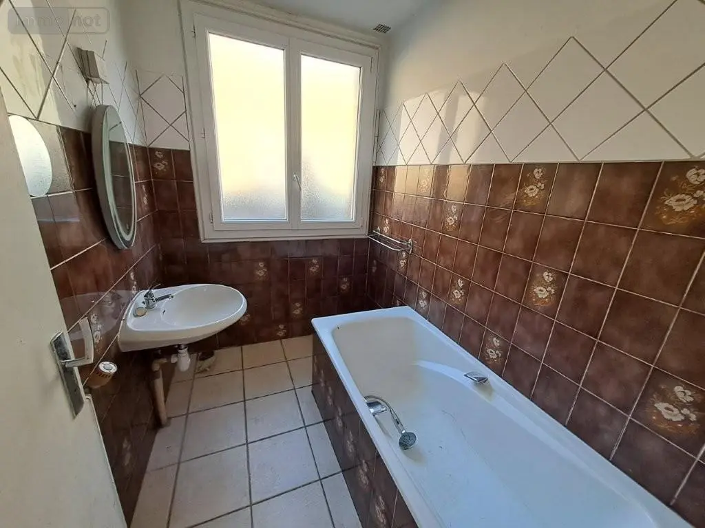 Maison a vendre Riom-ès-Montagnes 15400 Cantal 15 97 m2 5 pièces 110000 euros 044/1258 007