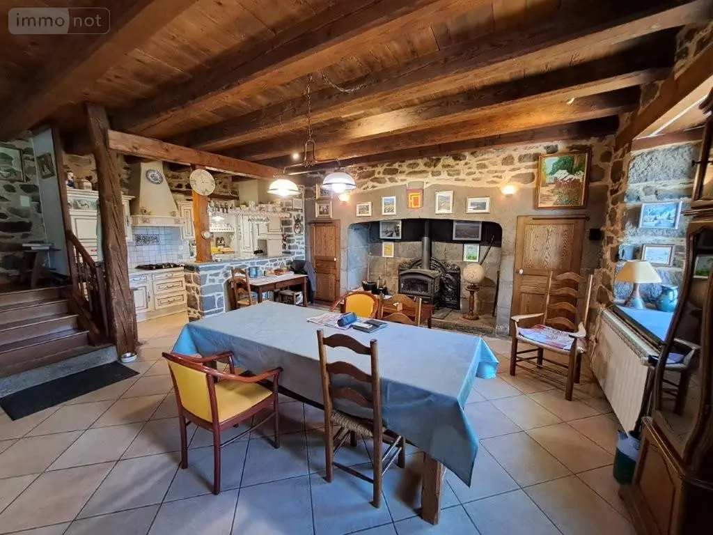 Maison a vendre Neuvéglise-sur-Truyère 15100 Cantal 15 223 m2 7 pièces 367900 euros 044/1262 004