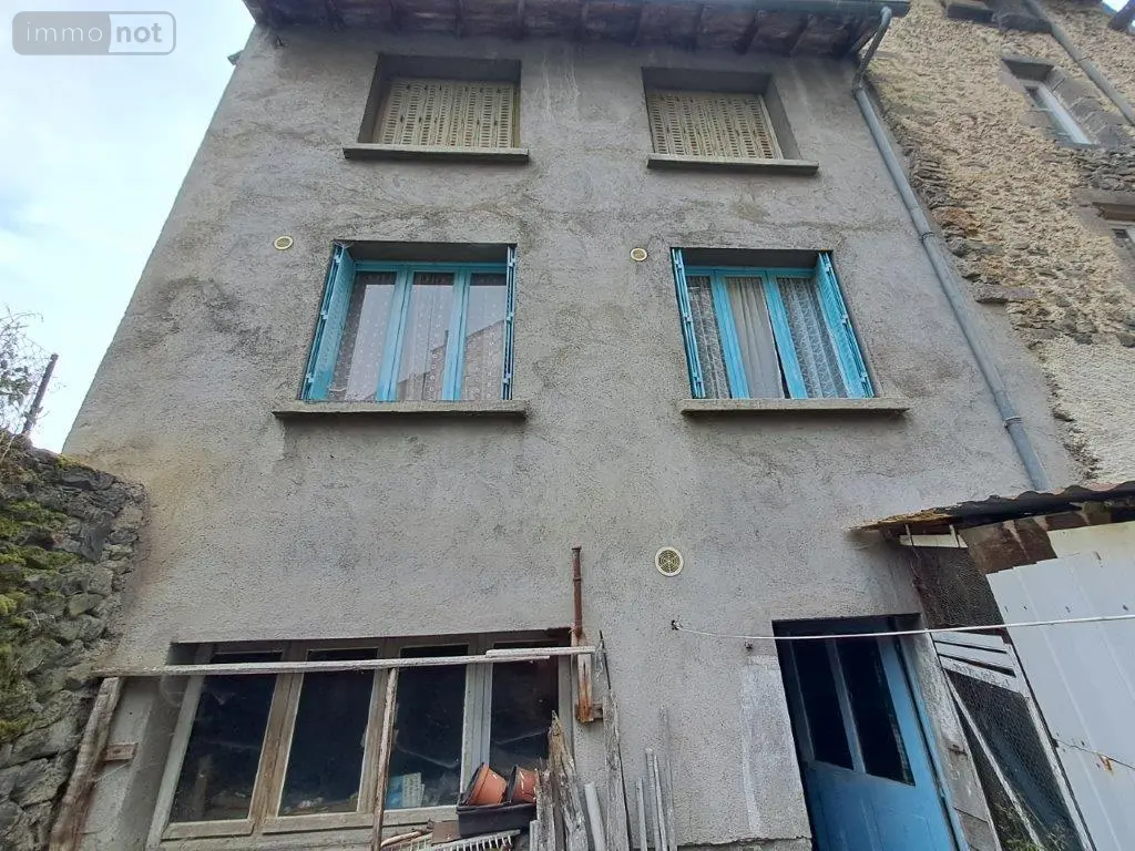 Maison a vendre Saint-Flour 15100 Cantal 15 98 m2 4 pièces 64000 euros 044/1270 002