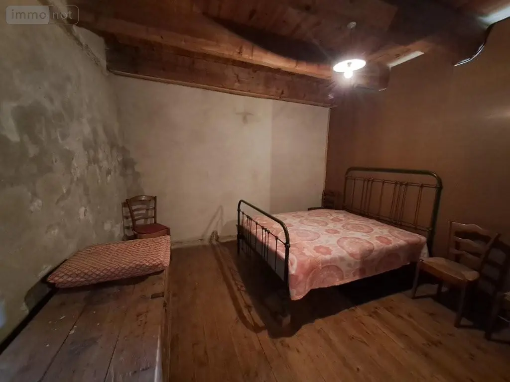 Maison a vendre Chavagnac 15300 Cantal 15 100 m2 1 pièce 115000 euros 044/1271 012