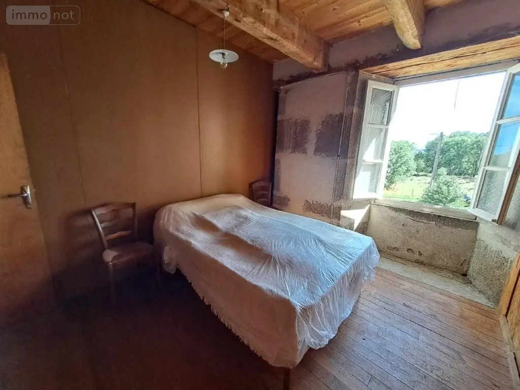 Maison a vendre Chavagnac 15300 Cantal 15 100 m2 1 pièce 115000 euros 044/1271 014