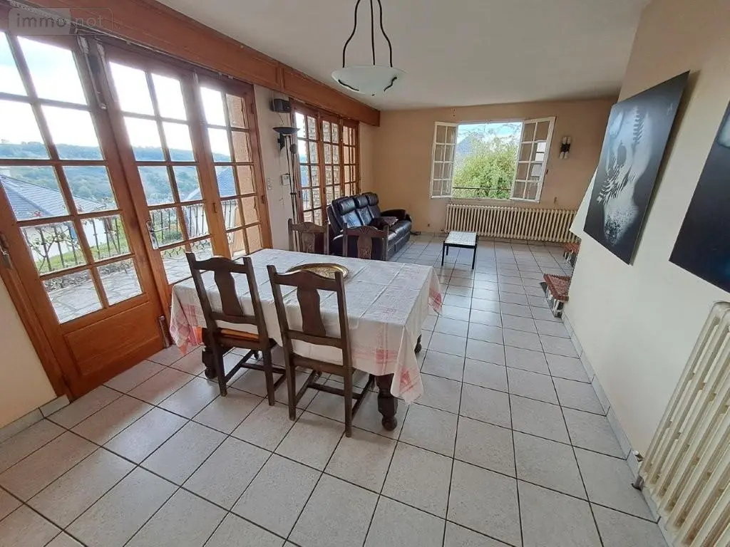 Maison a vendre Saint-Flour 15100 Cantal 15 170 m2 5 pièces 195500 euros 044/1278 004