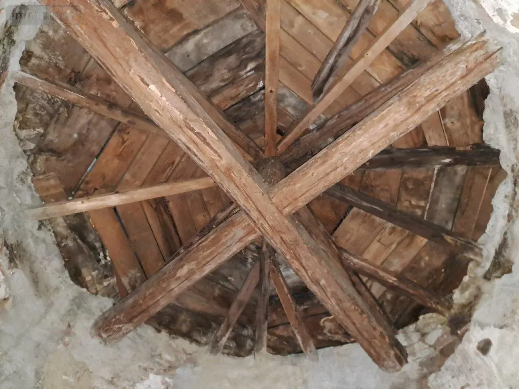 Immeuble de rapport a vendre Saint-Flour 15100 Cantal 15 200 m2 5 pièces 47700 euros 044/296 005