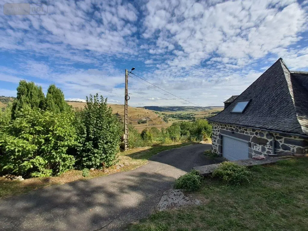 Bien agricole a vendre Ségur-les-Villas 15300 Cantal 15 150 m2 2 pièces 26500 euros 044/41 005