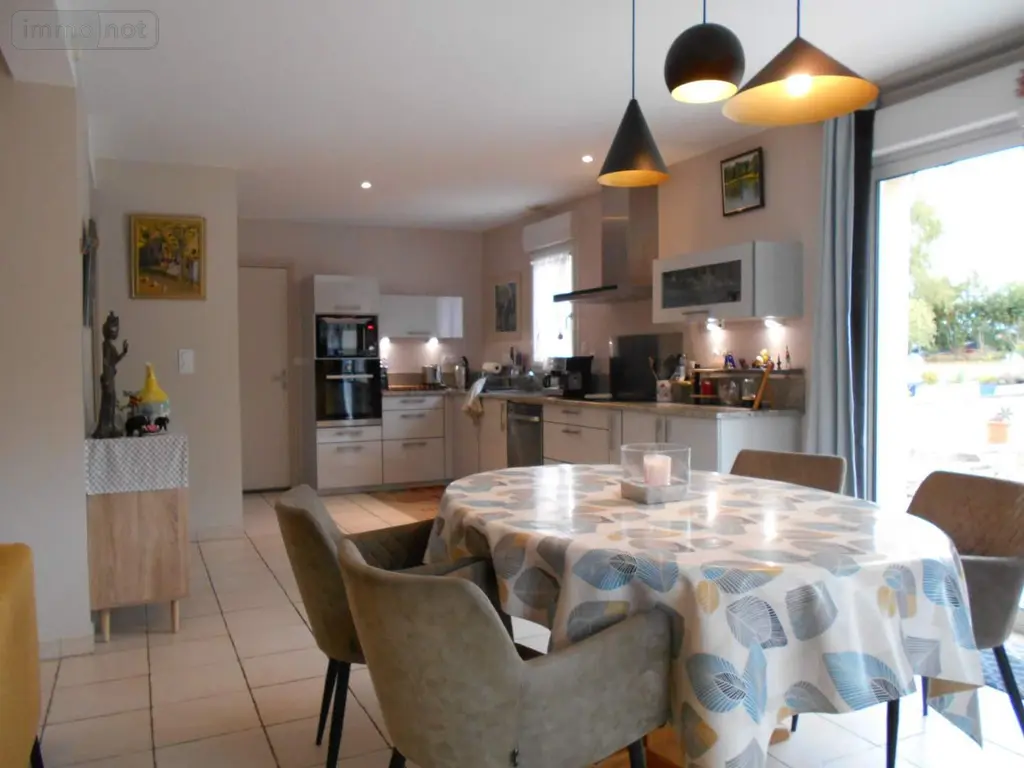 Maison a vendre Saint-Juvat 22630 Côtes-d'Armor 22 143 m2 5 pièces 269100 euros 038/271 003