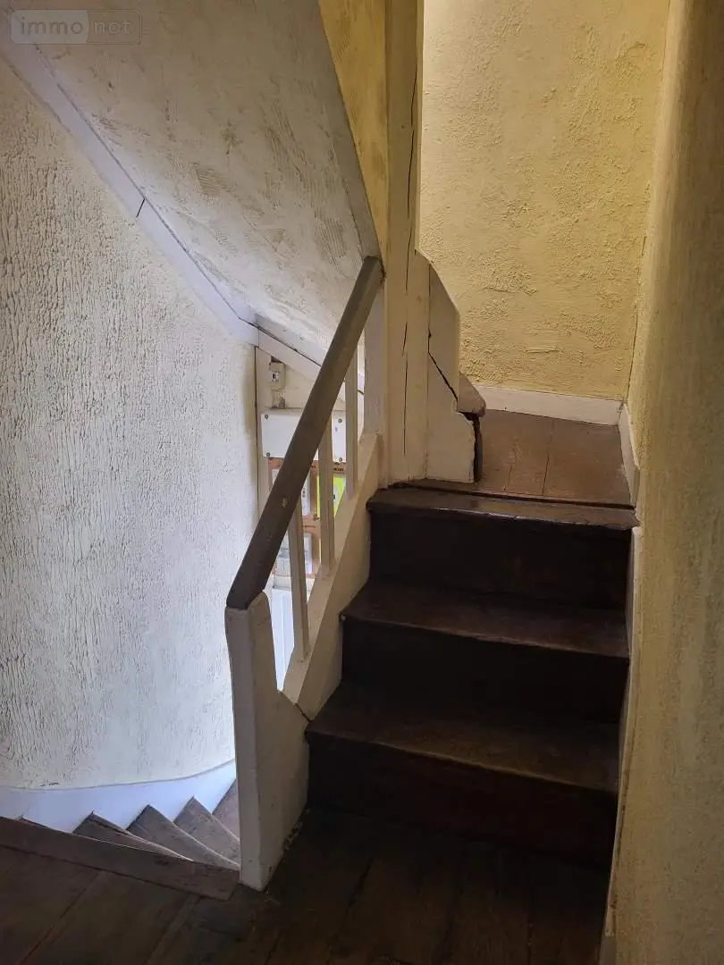 Immeuble de rapport a vendre La Souterraine 23300 Creuse 23 124 m2 101650 euros 1363 013