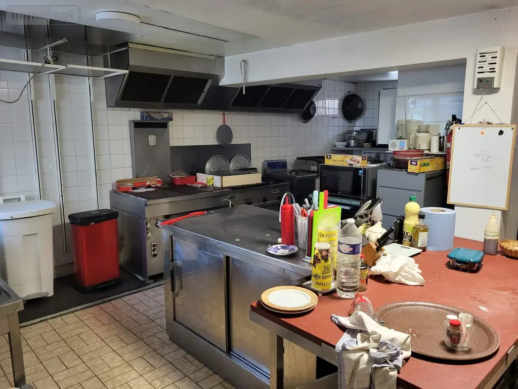 Fonds et murs commerciaux a vendre Chéniers 23220 Creuse 23 353 m2 9 pièces 168000 euros 1372 014