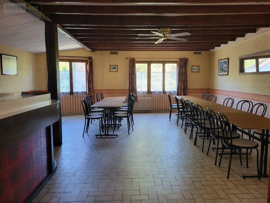 Fonds et murs commerciaux a vendre Chéniers 23220 Creuse 23 353 m2 9 pièces 168000 euros 1372 018
