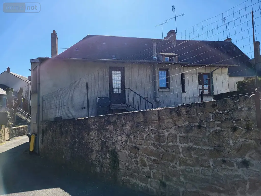 Fonds et murs commerciaux a vendre Chéniers 23220 Creuse 23 353 m2 9 pièces 168000 euros 1372 003